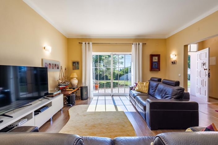 Image No.4-3 Bed Villa for sale