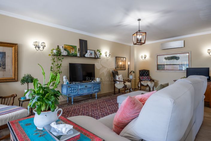 Image No.10-4 Bed Villa for sale