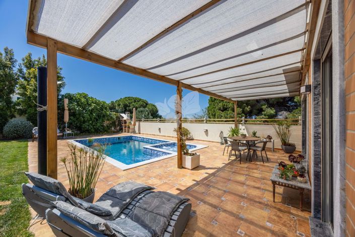 Image No.27-4 Bed Villa for sale