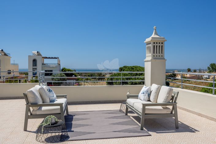 Image No.7-4 Bed Villa for sale