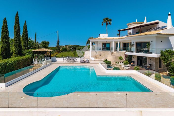 Image No.1-5 Bed Villa for sale