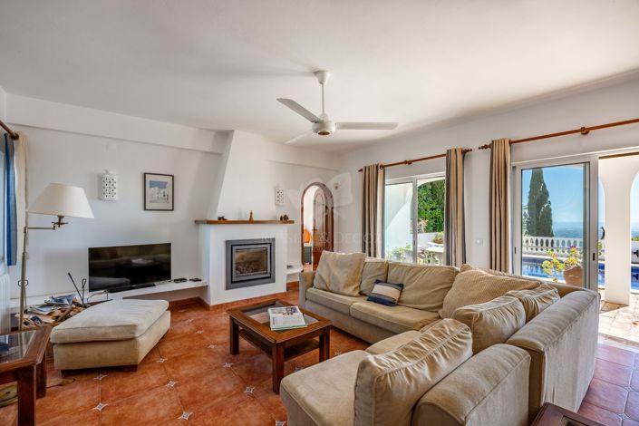 Image No.10-3 Bed Villa for sale