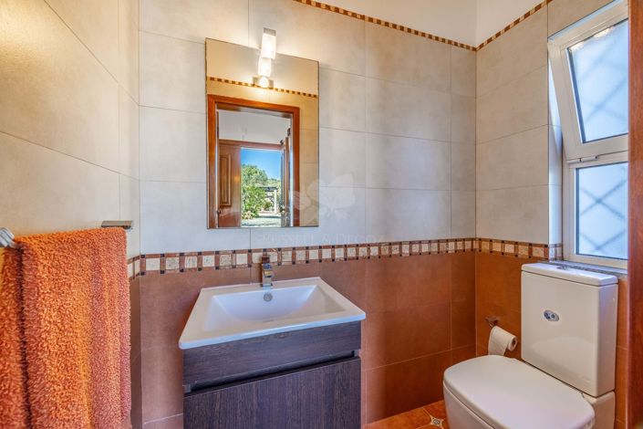 Image No.17-3 Bed Villa for sale