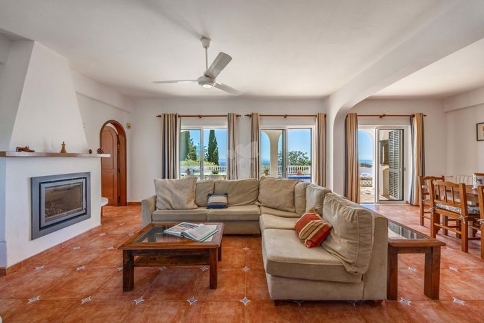 Image No.3-3 Bed Villa for sale