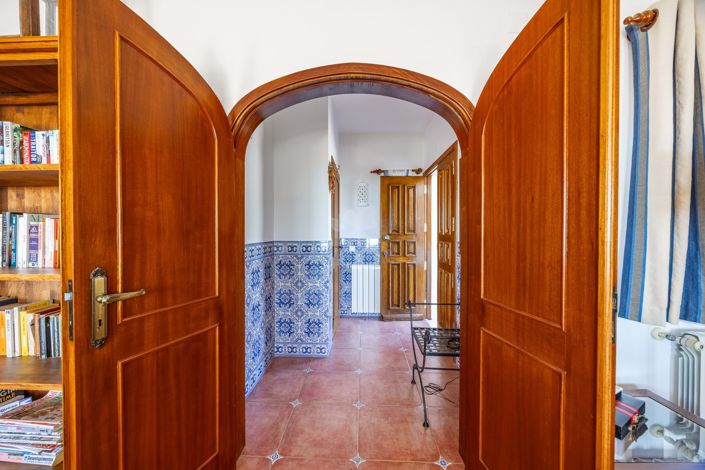 Image No.9-3 Bed Villa for sale