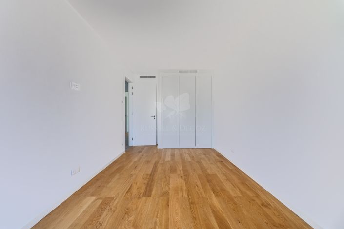 Image No.13-3 Bed Villa for sale