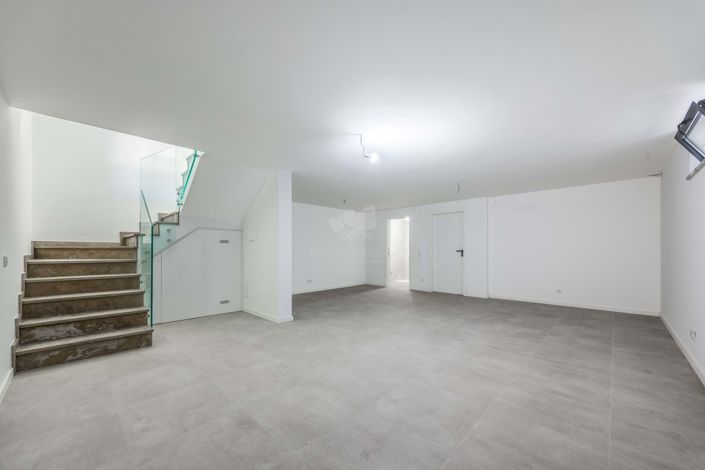 Image No.22-3 Bed Villa for sale