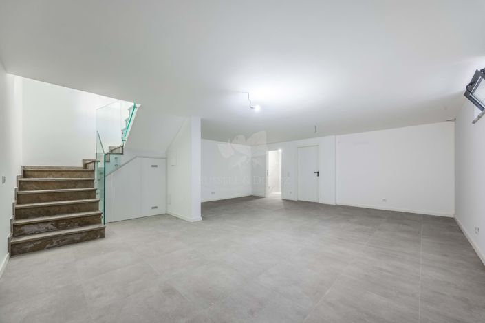 Image No.22-3 Bed Villa for sale