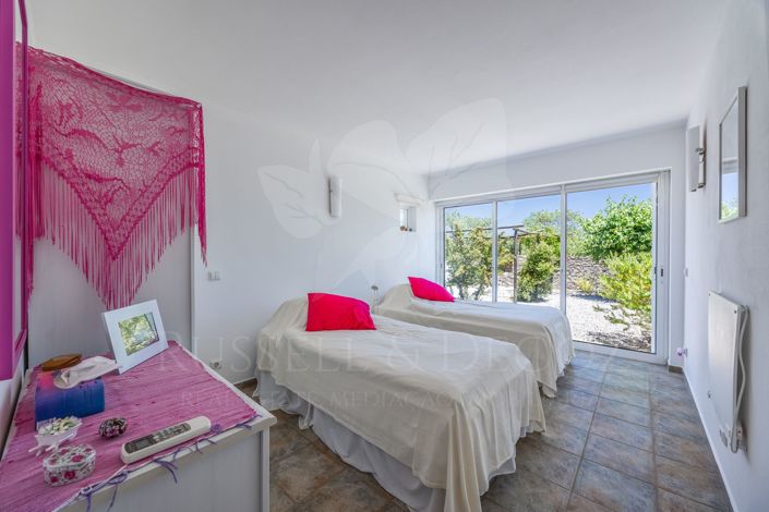 Image No.19-3 Bed Villa for sale