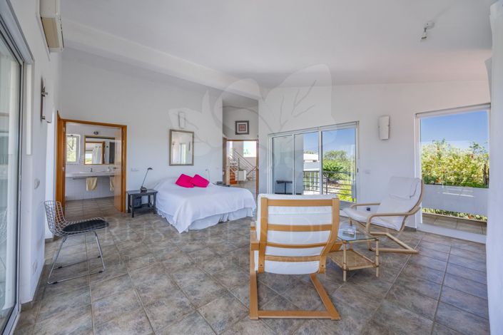 Image No.22-3 Bed Villa for sale