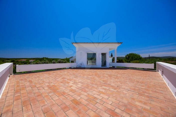 Image No.28-3 Bed Villa for sale