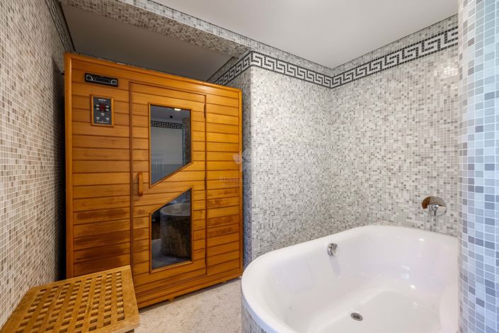 Image No.16-6 Bed Villa for sale