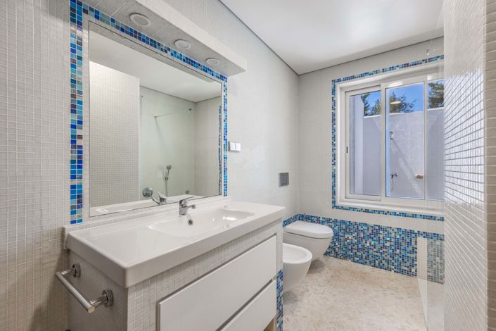 Image No.20-6 Bed Villa for sale