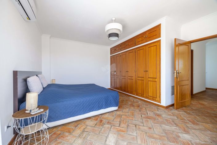 Image No.39-6 Bed Villa for sale