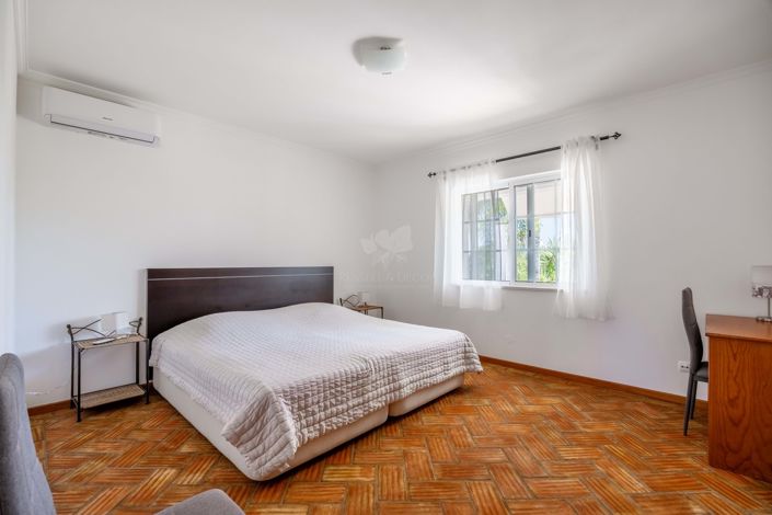 Image No.40-6 Bed Villa for sale