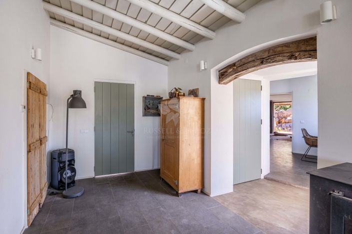 Image No.13-3 Bed Farmhouse for sale