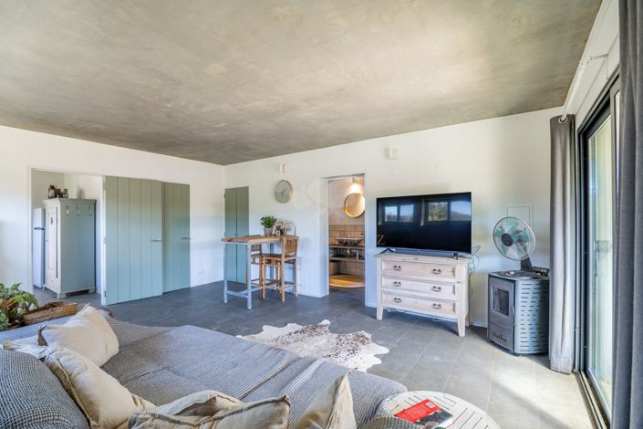 Image No.17-3 Bed Farmhouse for sale