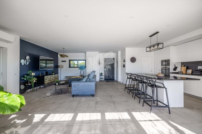 Image No.11-4 Bed Villa for sale