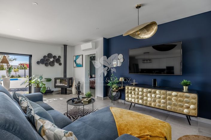 Image No.12-4 Bed Villa for sale