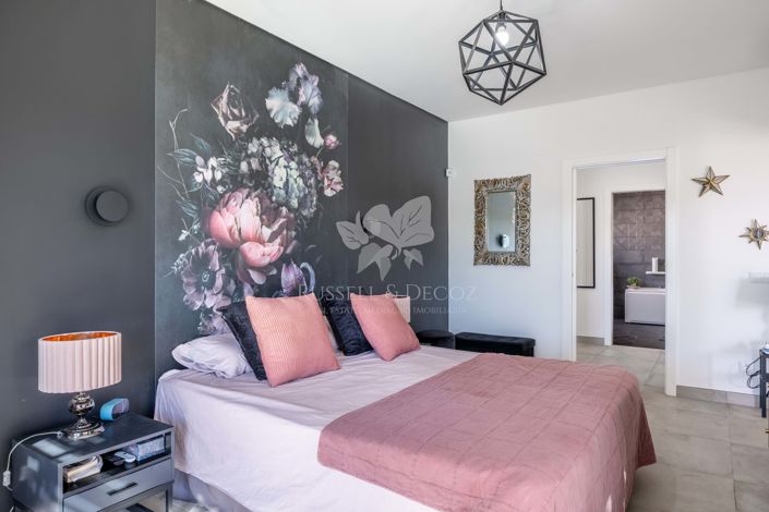 Image No.17-4 Bed Villa for sale