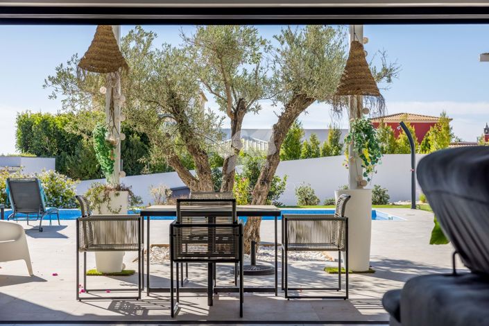 Image No.29-4 Bed Villa for sale