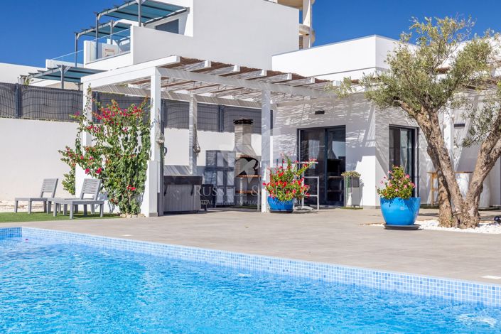 Image No.32-4 Bed Villa for sale