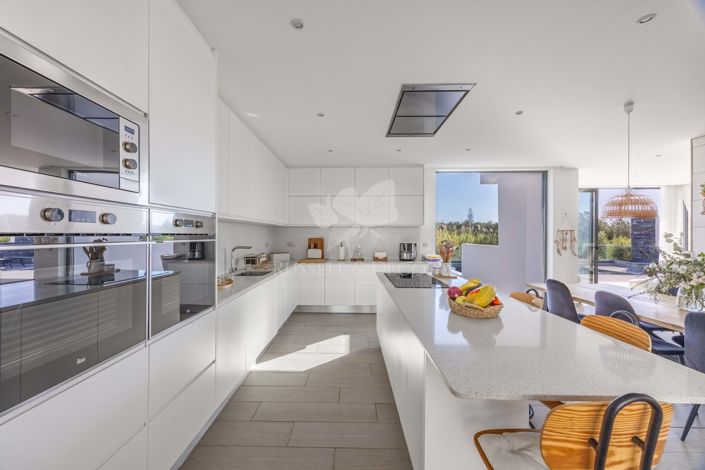 Image No.12-3 Bed Villa for sale