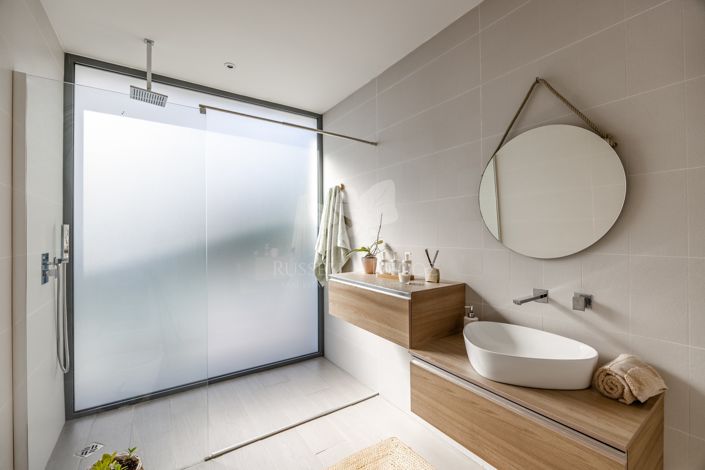 Image No.29-3 Bed Villa for sale