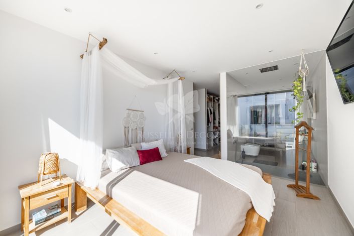 Image No.30-3 Bed Villa for sale