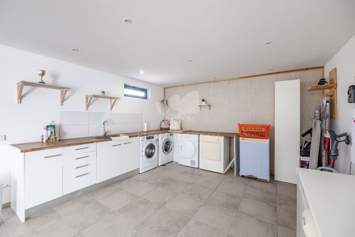 Image No.35-3 Bed Villa for sale