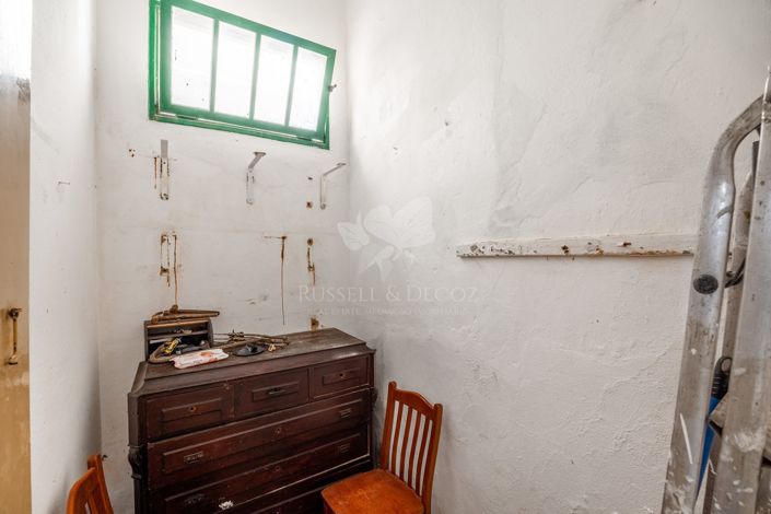 Image No.12-4 Bed Townhouse for sale