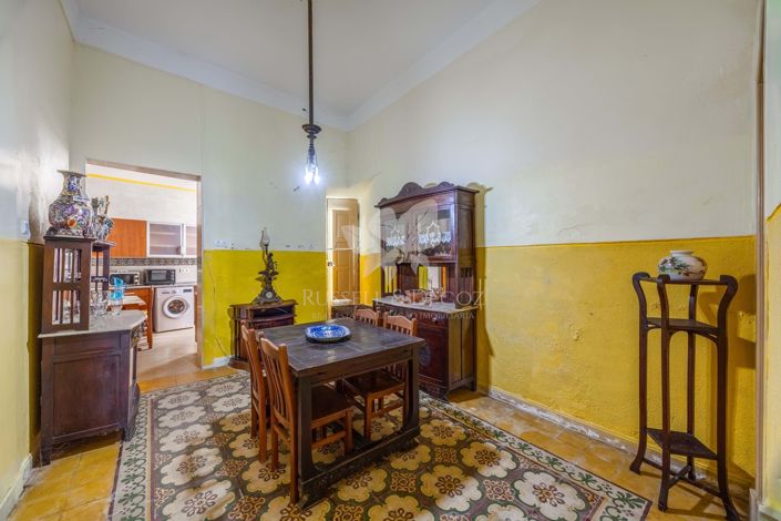 Image No.15-4 Bed Townhouse for sale