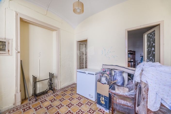 Image No.18-4 Bed Townhouse for sale