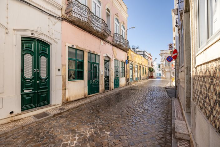 Image No.3-4 Bed Townhouse for sale