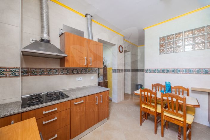 Image No.7-4 Bed Townhouse for sale