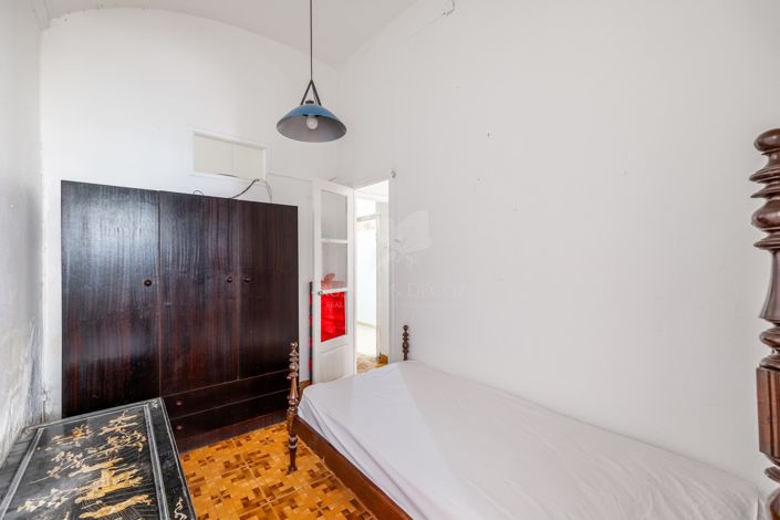 Image No.8-4 Bed Townhouse for sale