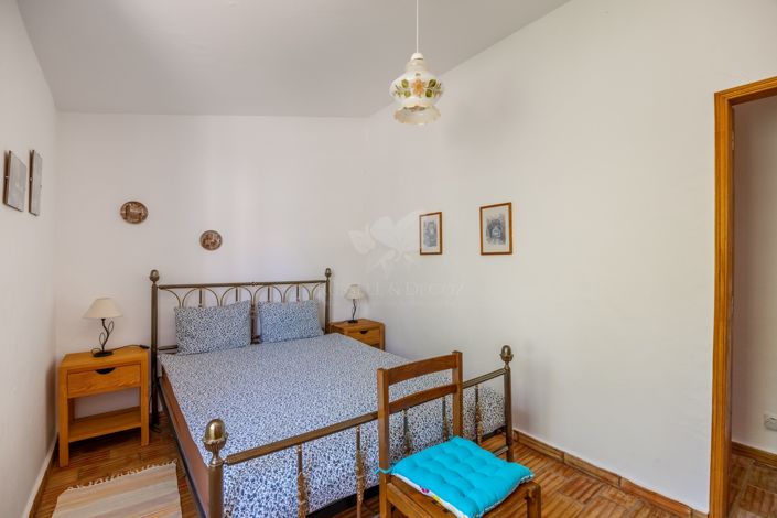 Image No.22-4 Bed Farmhouse for sale