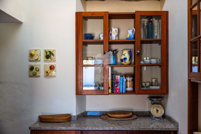 Image No.12-4 Bed Farmhouse for sale