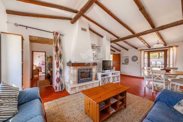 Image No.7-4 Bed Farmhouse for sale