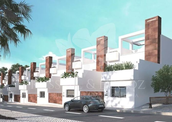 Image No.1-3 Bed Townhouse for sale