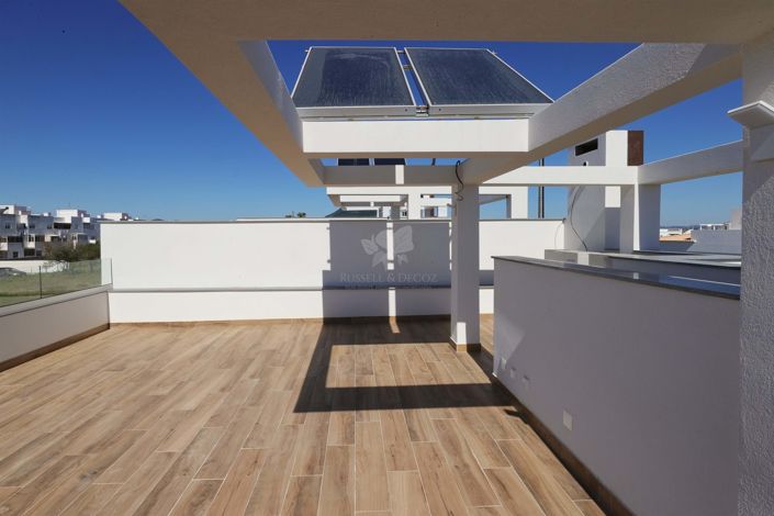 Image No.20-3 Bed Townhouse for sale