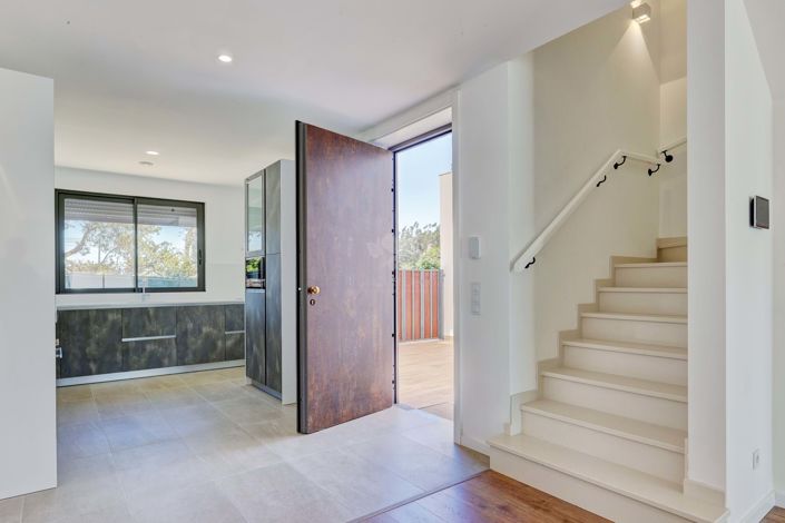 Image No.3-3 Bed Townhouse for sale