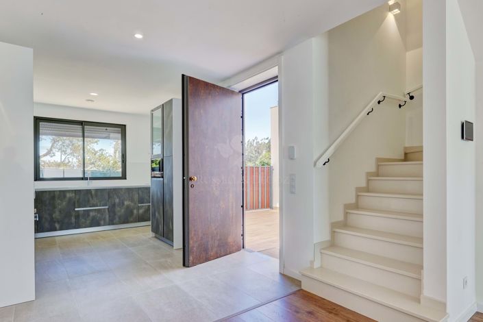 Image No.3-3 Bed Townhouse for sale