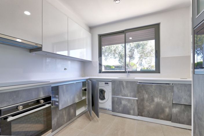 Image No.5-3 Bed Townhouse for sale