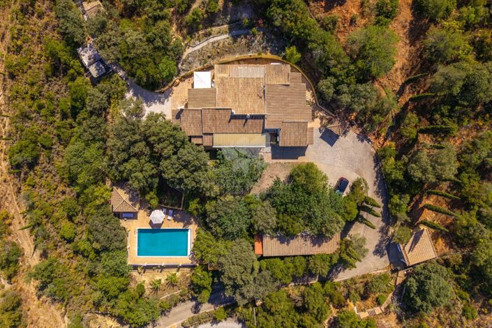 Image No.2-4 Bed Villa for sale