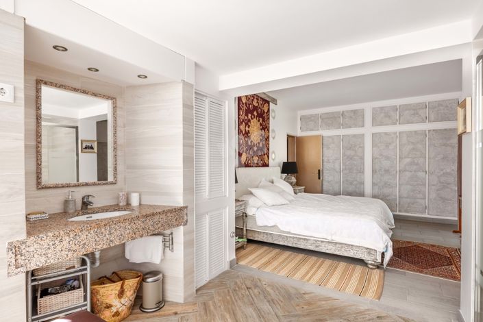 Image No.24-4 Bed Villa for sale