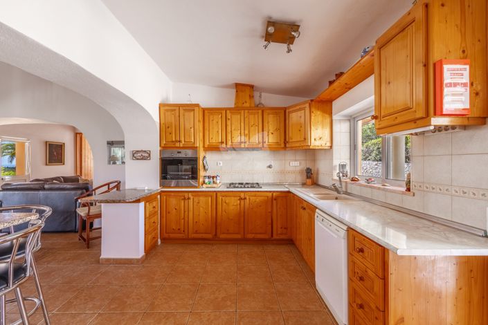 Image No.10-3 Bed Villa for sale