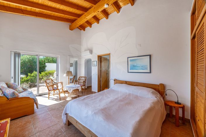 Image No.17-3 Bed Villa for sale