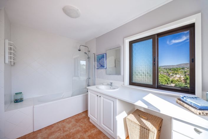 Image No.24-3 Bed Villa for sale