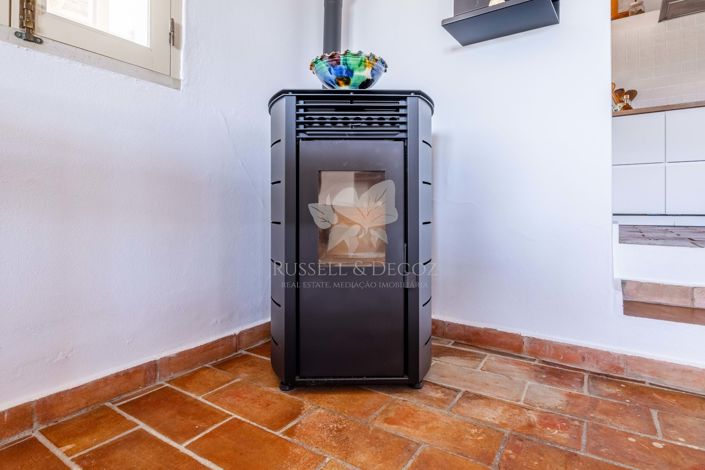 Image No.16-3 Bed Farmhouse for sale